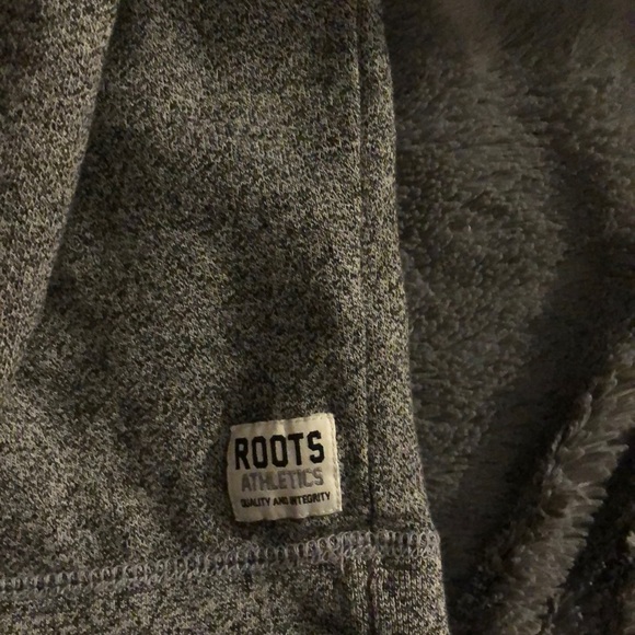 Roots sweater - Picture 4 of 4